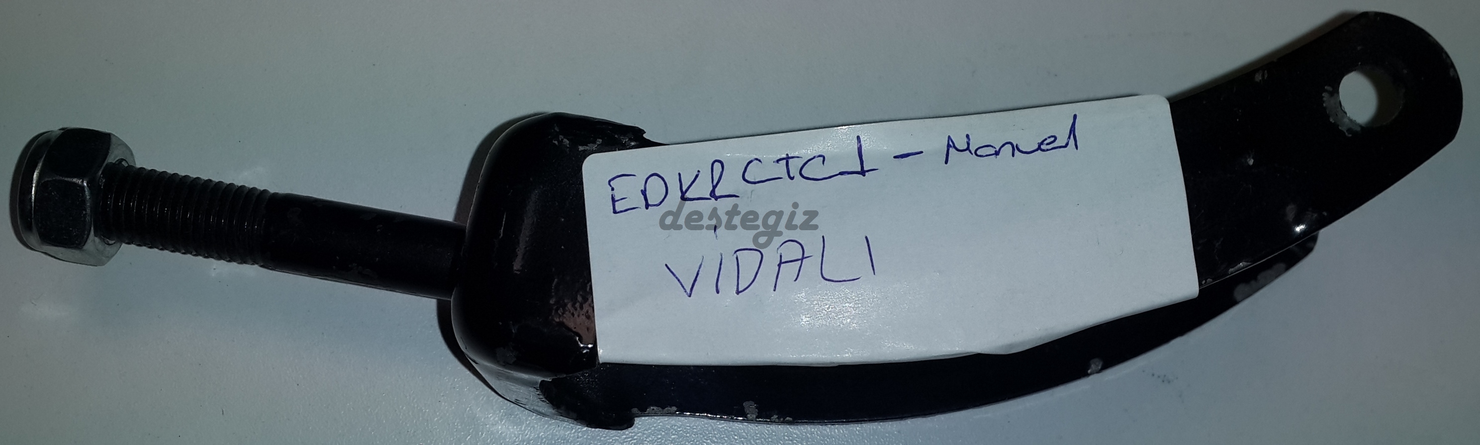 ÖN TEKERLEK MAŞASI/ÇATALI (VİDALI) - MANUEL